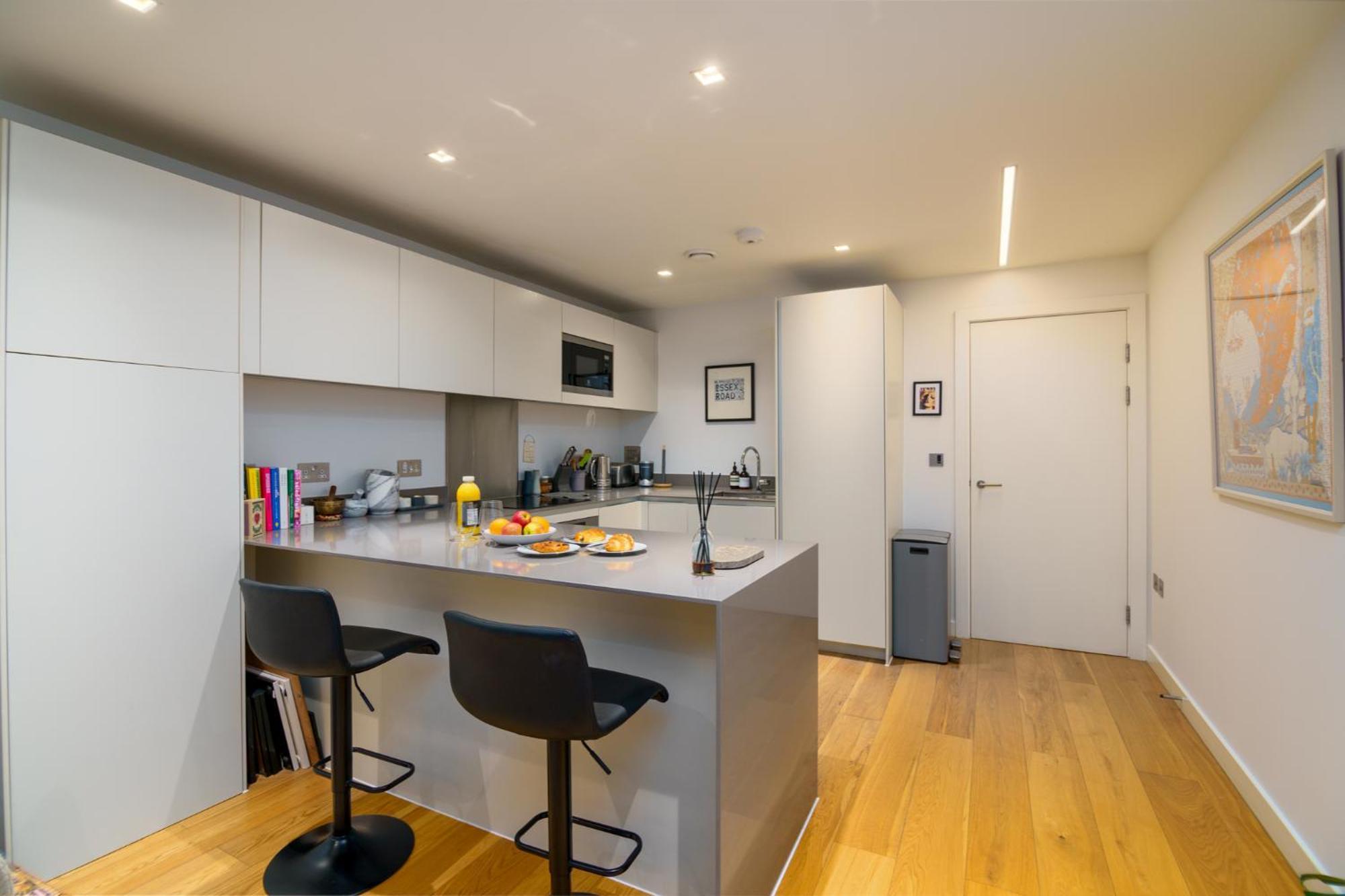 Elegant 2bd Flat Near Old Street, * Лондон