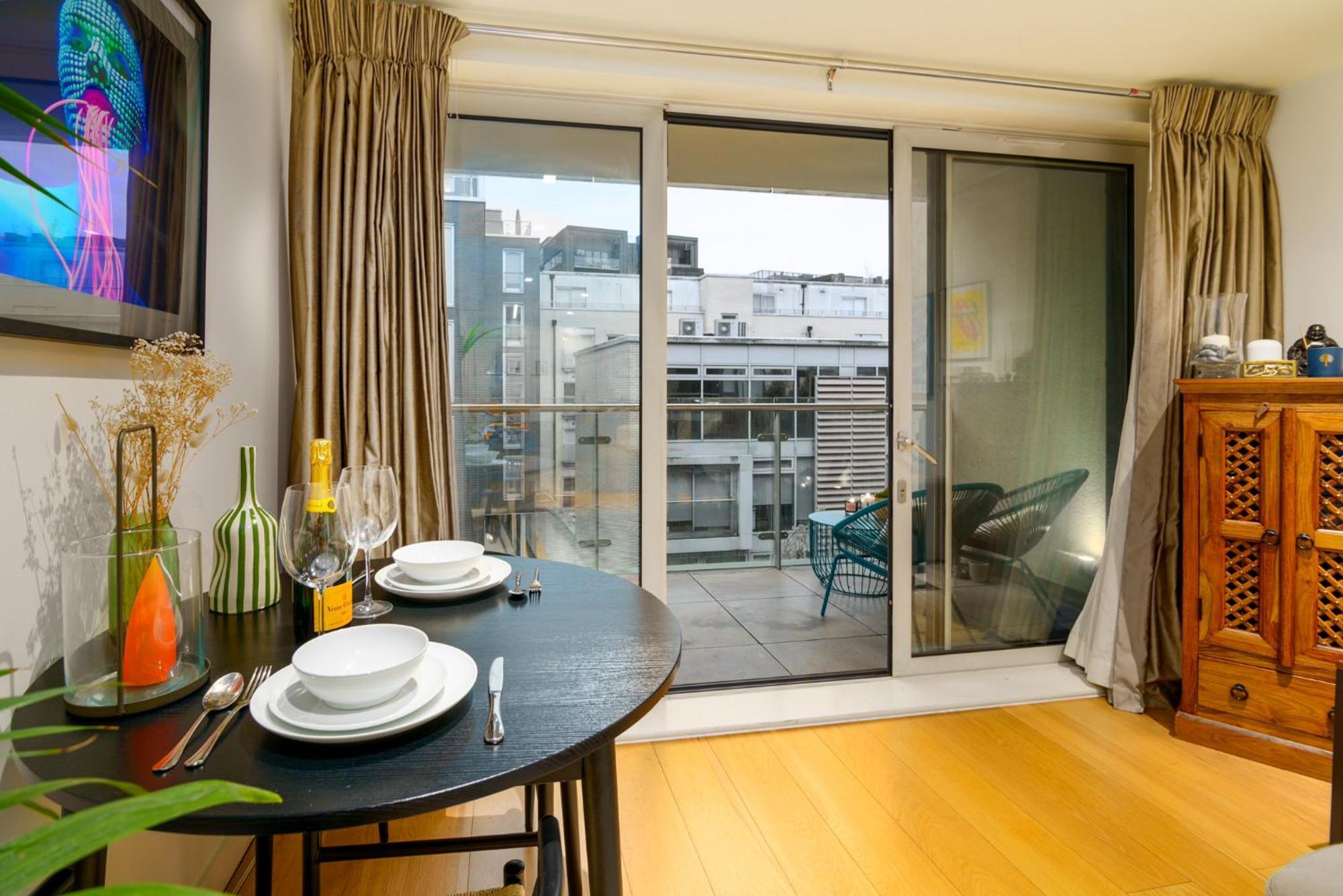 Elegant 2bd Flat Near Old Street, Апартаменты